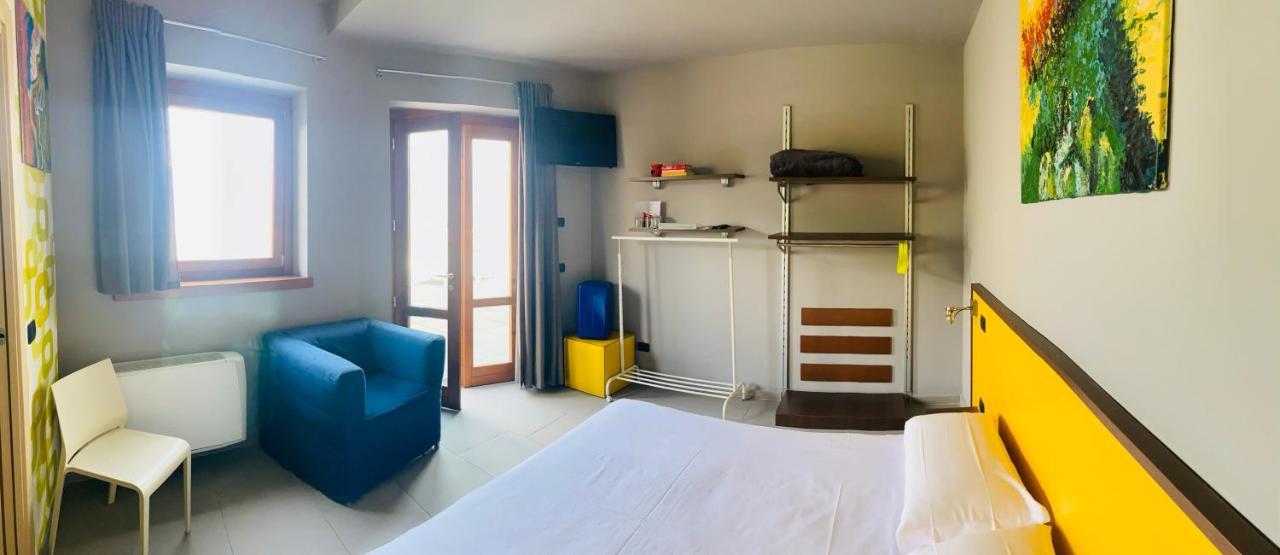 סלה מראזינו Vela Di Soleville Camere Con E Senza Vista Lago Con Ristorante & Pizzeria מראה חיצוני תמונה